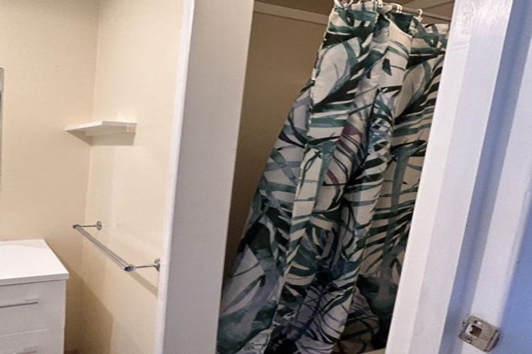 Photo of property in 29 Scarborough Terrace, Mount Victoria, Wellington, 6011