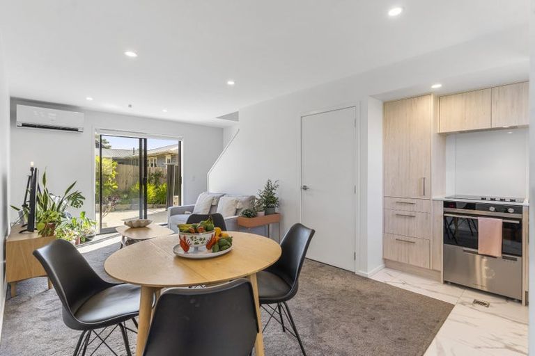 Photo of property in 7/45 Vera Road, Te Atatu South, Auckland, 0610