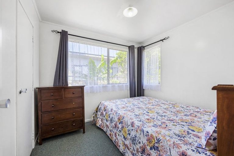 Photo of property in 1/541 Swanson Road, Ranui, Auckland, 0612