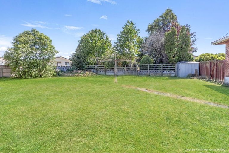 Photo of property in 3 Waverley Street, East Gore, Gore, 9710