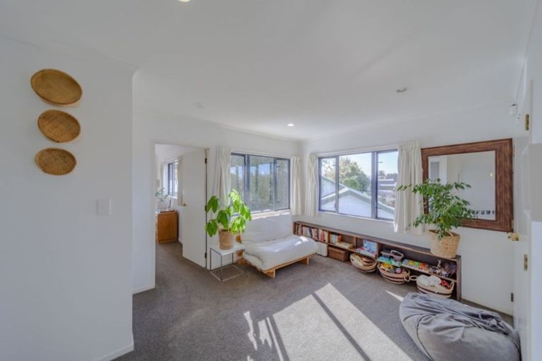 Photo of property in 101a Main Road, Clive, 4102