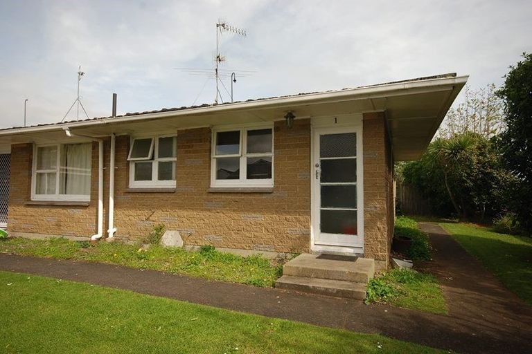 Photo of property in 1/16 Dinglebank Road, Mount Wellington, Auckland, 1060