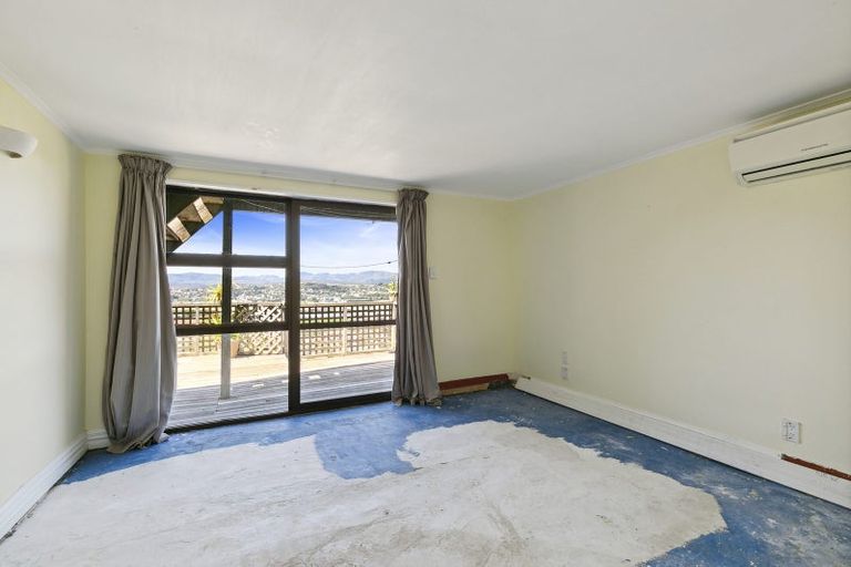 Photo of property in 59 Sutherland Road, Melrose, Wellington, 6023