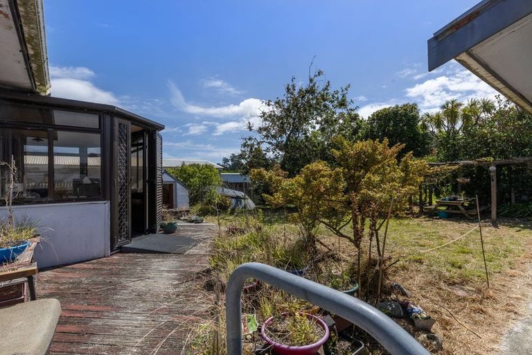 Photo of property in 74 Koputara Road, Himatangi Beach, Foxton, 4891