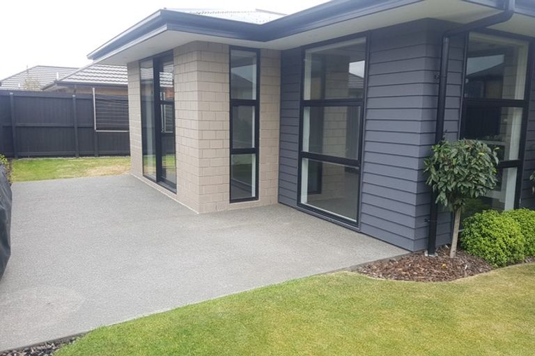 Photo of property in 22 Flint Road, Rolleston, 7614