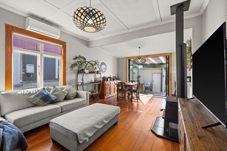 Photo of property in 247 Georges Drive, Napier South, Napier, 4110