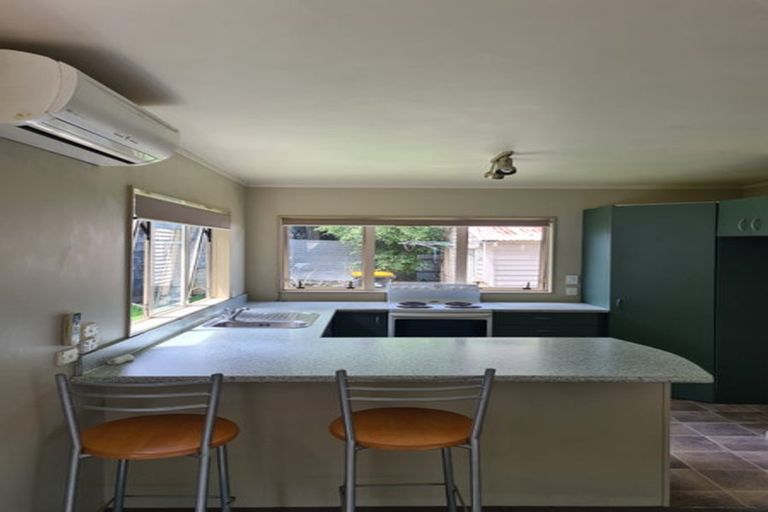 Photo of property in 19 Moheke Avenue, Roslyn, Palmerston North, 4414