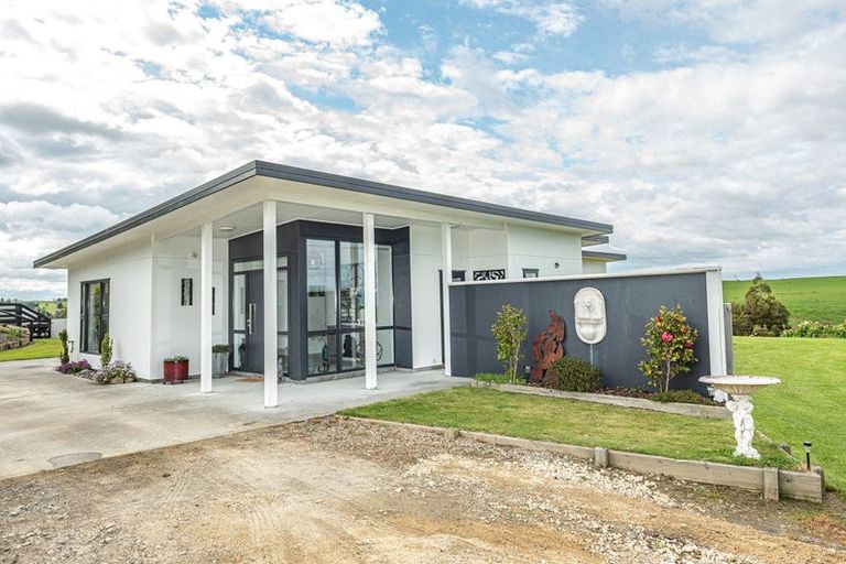 Photo of property in 122a No 2 Line, Okoia, Whanganui, 4572