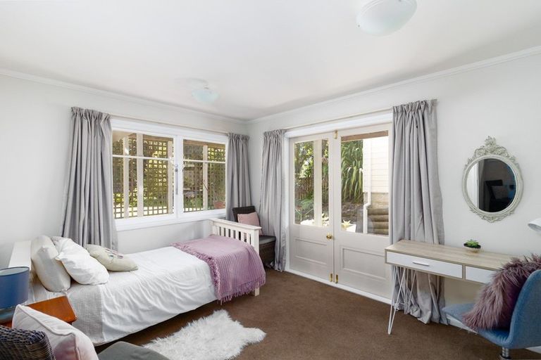 Photo of property in 12 Richmond Avenue, Nelson South, Nelson, 7010