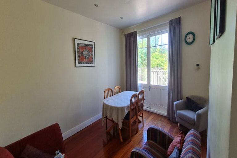 Photo of property in 102 Standen Street, Karori, Wellington, 6012
