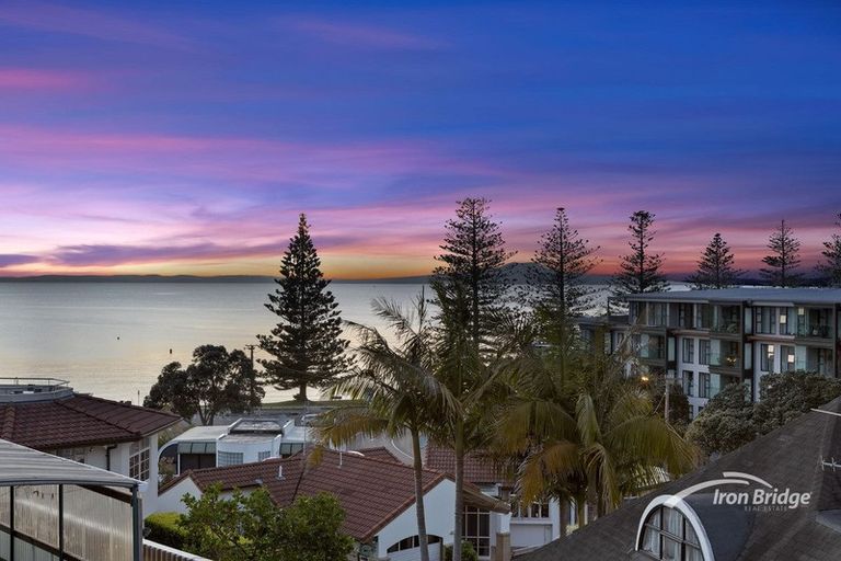 Photo of property in 2/19 Oban Road, Browns Bay, Auckland, 0630