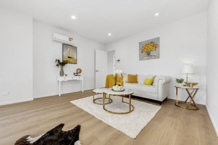 Photo of property in 35 Kaitiaki Drive, Clarks Beach, 2122