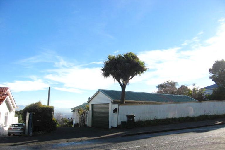 Photo of property in 125 Hackthorne Road, Cashmere, Christchurch, 8022