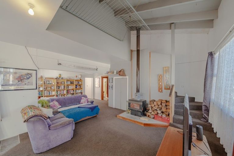 Photo of property in 69 Charlotte Street, Takapau, 4203