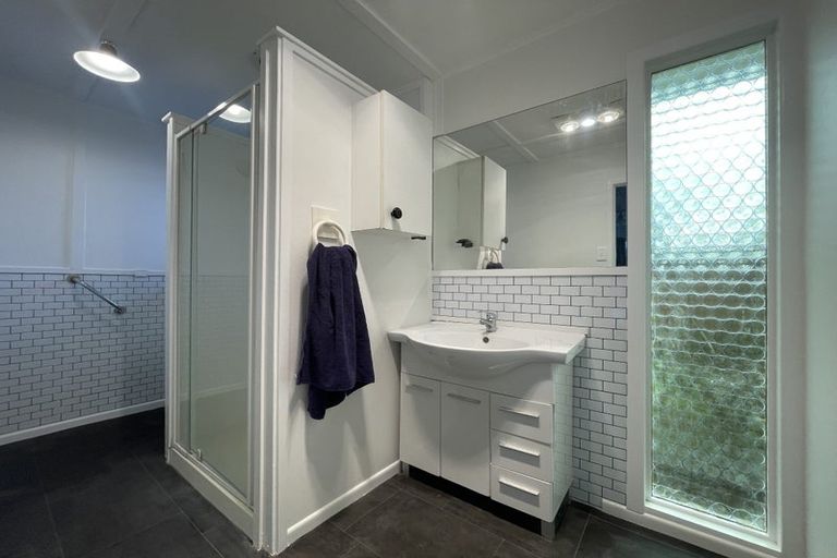 Photo of property in 2 Corilin Place, Mangakakahi, Rotorua, 3015