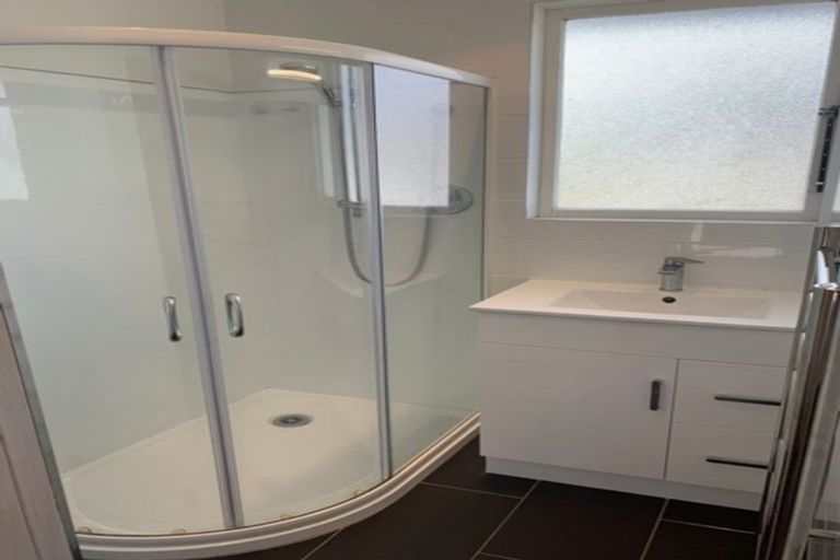 Photo of property in 22 Arimu Road, Papakura, 2110