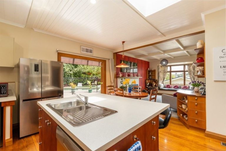 Photo of property in 10 Endeavour Street, Nelson South, Nelson, 7010