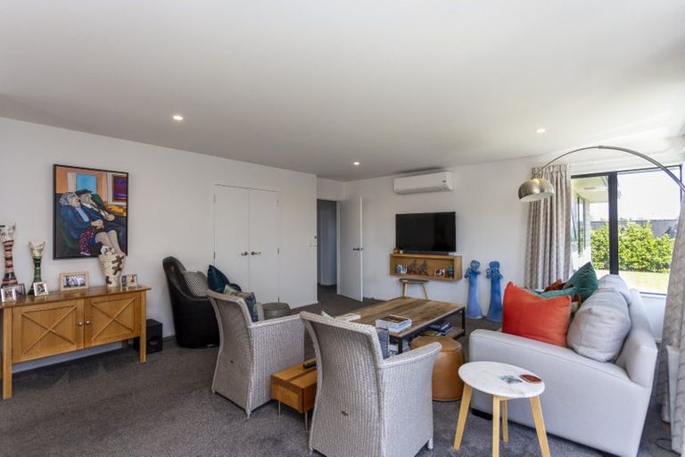 Photo of property in 37 Whitburn Avenue, Halswell, Christchurch, 8025