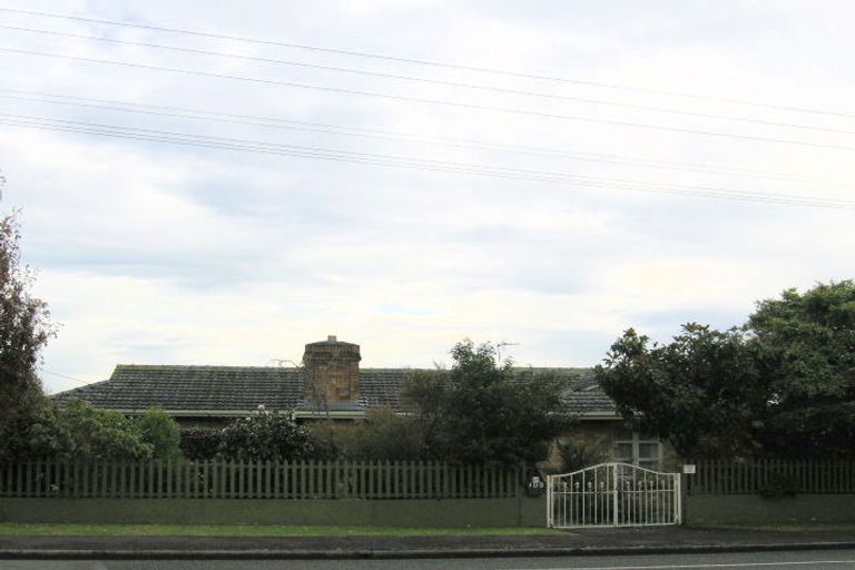 Photo of property in 94 Tuhikaramea Road, Dinsdale, Hamilton, 3204