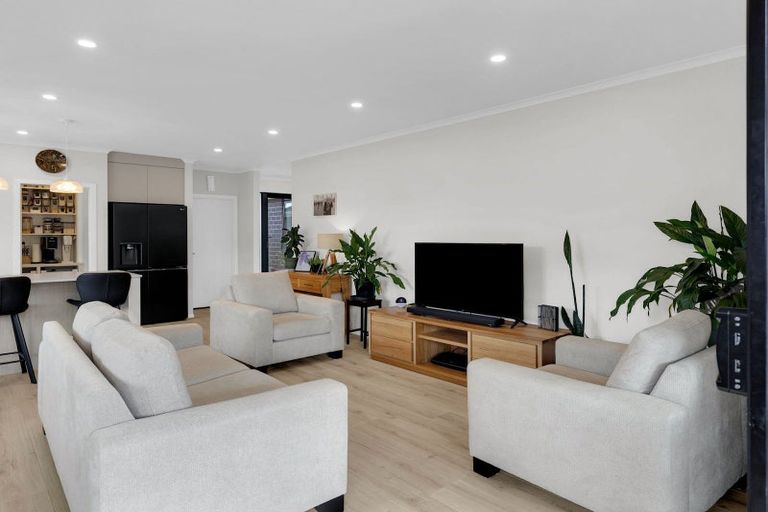 Photo of property in 26 Rose Leigh Drive, Cambridge, 3434