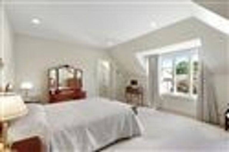 Photo of property in 12 Makora Street, Fendalton, Christchurch, 8041