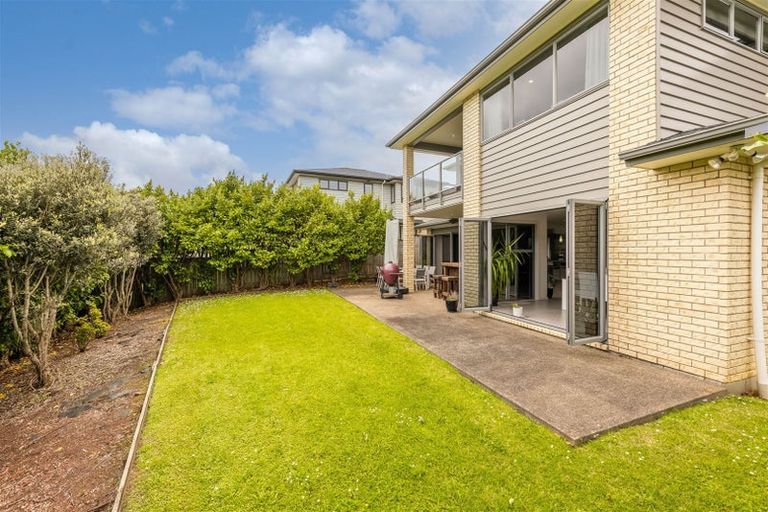 Photo of property in 22 Dawood Place, The Gardens, Auckland, 2105