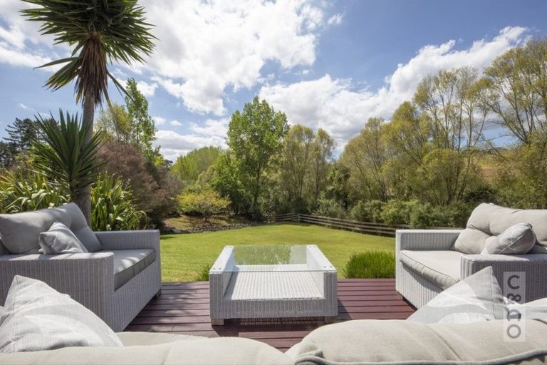 Photo of property in 8 Pineview Lane, Helensville, 0875