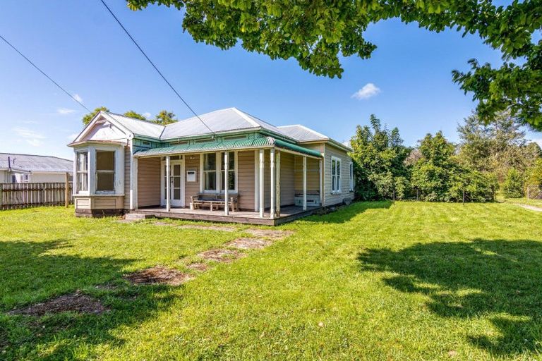 Photo of property in 40 Newman Road, Eketahuna, 4900