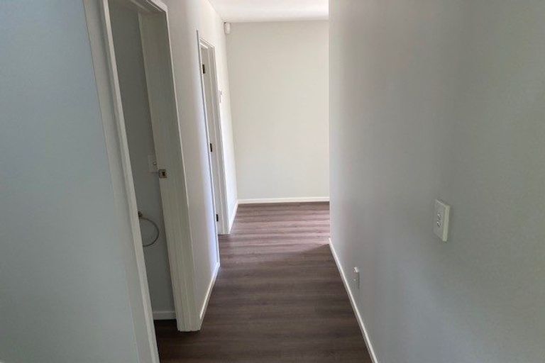 Photo of property in 2/12 Bradbury Road, Botany Downs, Auckland, 2010