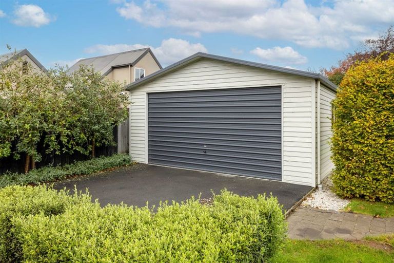 Photo of property in 112 Tomes Road, St Albans, Christchurch, 8052