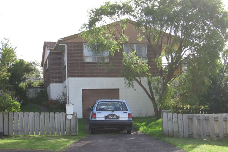 Photo of property in 13 Reverie Place, Massey, Auckland, 0614