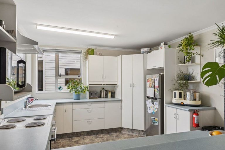 Photo of property in 30 Derby Street, Westport, 7825