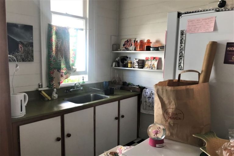 Photo of property in 38a Hereford Street, West End, Palmerston North, 4410