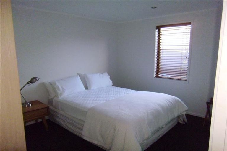 Photo of property in 9a-e Moulton Street, Moturoa, New Plymouth, 4310