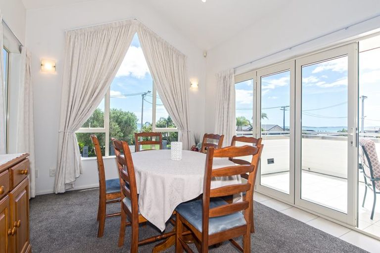 Photo of property in 52a Takutai Avenue, Half Moon Bay, Auckland, 2012
