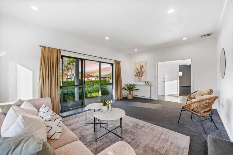 Photo of property in 7 Bannings Way, Hobsonville, Auckland, 0618