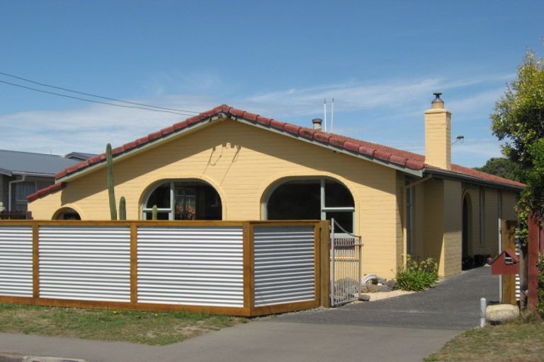 Photo of property in 535 Marine Parade, South New Brighton, Christchurch, 8062