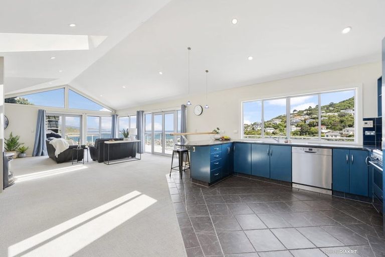 Photo of property in 30 Lerwick Terrace, Melrose, Wellington, 6023