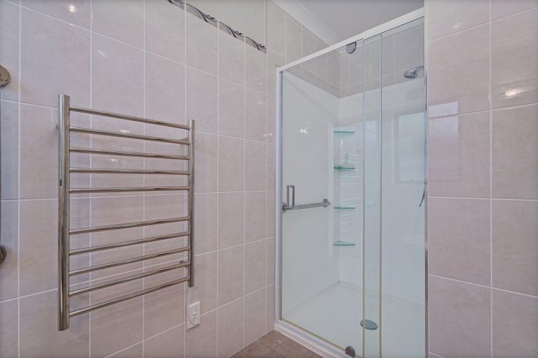 Photo of property in 29 Wells Place, Whitianga, 3510