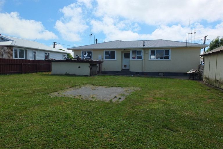 Photo of property in 11 Gladstone Street, Foxton, 4814