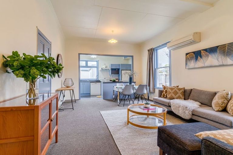 Photo of property in 193 Macandrew Road, South Dunedin, Dunedin, 9012