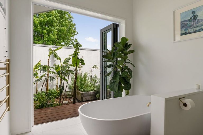 Photo of property in 157 Harris Street, Inner Kaiti, Gisborne, 4010