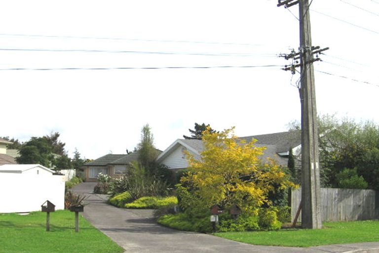 Photo of property in 552 Don Buck Road, Westgate, Auckland, 0614