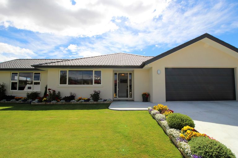 Photo of property in 17 Orchard Drive, Alexandra, 9320