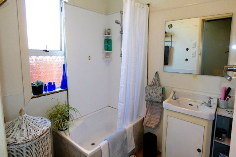 Photo of property in 80 Derby Street, Westport, 7825