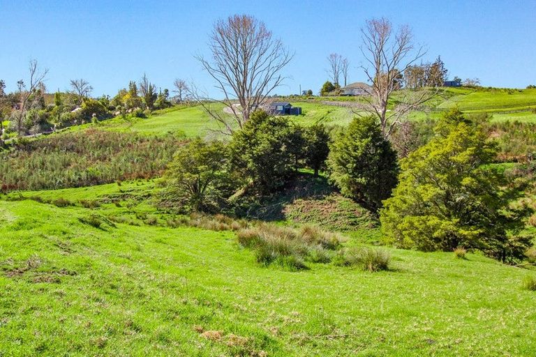 Photo of property in 82 Settlement Road, Kaiwaka, 0573