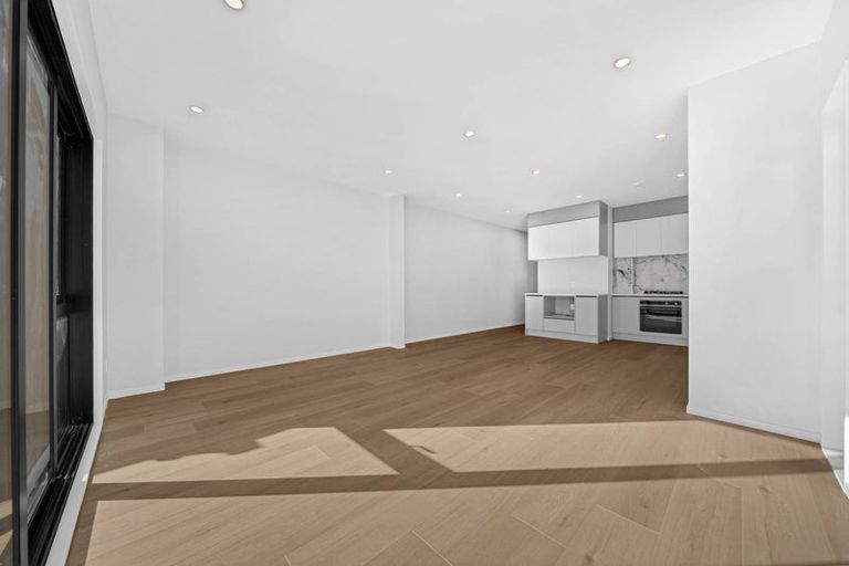 Photo of property in 24 Waimarie Road, Whenuapai, Auckland, 0618