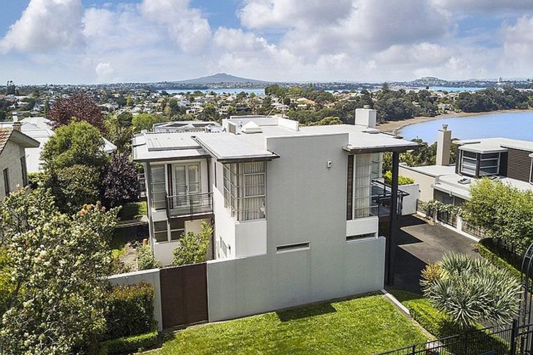 Photo of property in 5 Peregrine Place, Birkenhead, Auckland, 0626