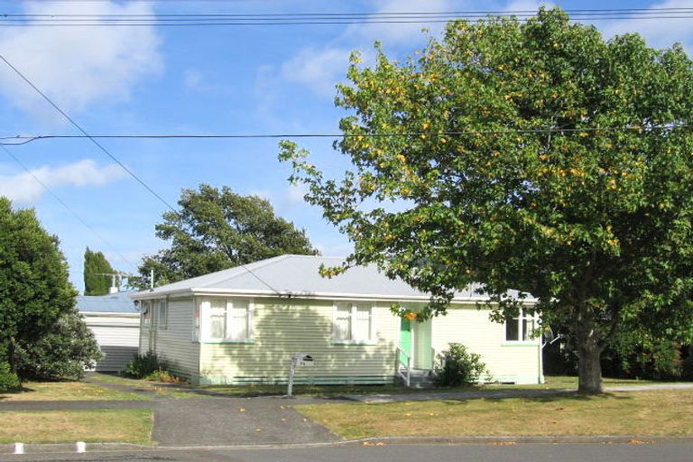 Photo of property in 17a Sandford Street, Trentham, Upper Hutt, 5018