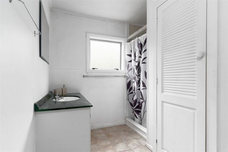 Photo of property in 123b Colombo Road, Waiuku, 2123